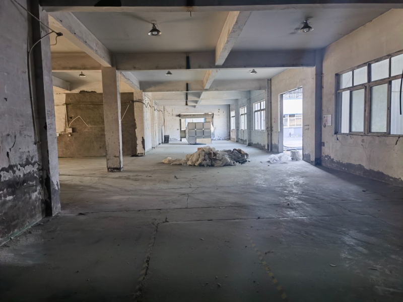 時(shí)代高架下.235國道旁框架結(jié)構(gòu)廠房出租