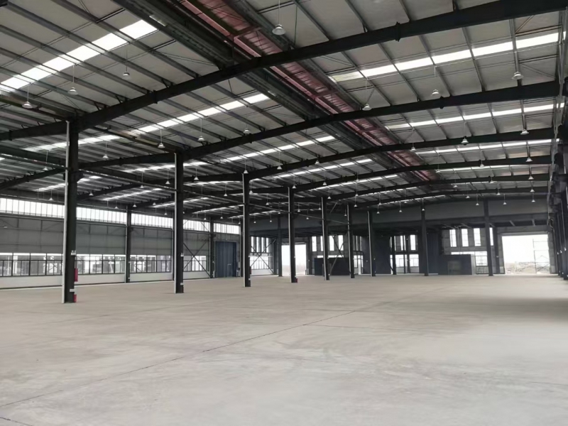 稀缺50年產權單層鋼結構廠房出售、出租，層高12.8米，售價、租金可面議，高速2公里
