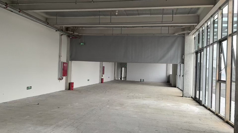 成都辦公樓出租，1-3層1500平米，也可生產住宿