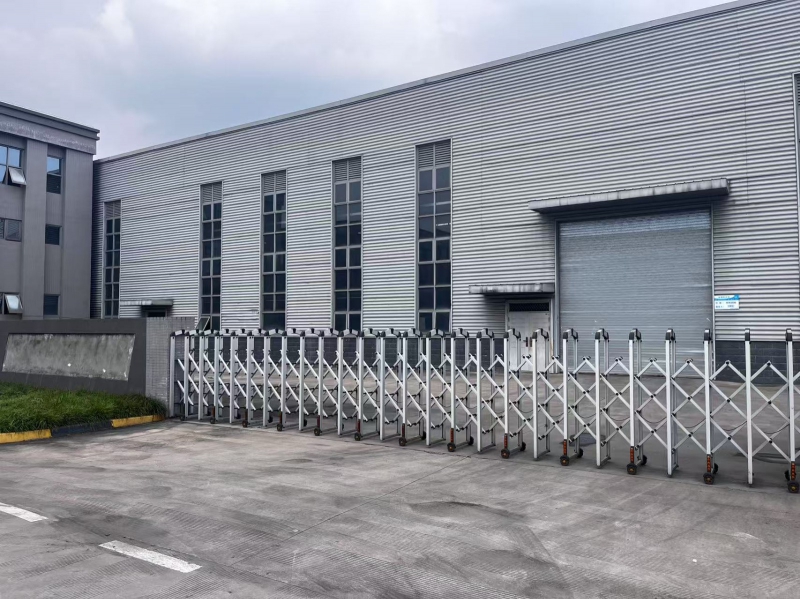 成都產業園區廠房出租（免裝修期，免租期租5年免3年）專業人員辦理入園手續