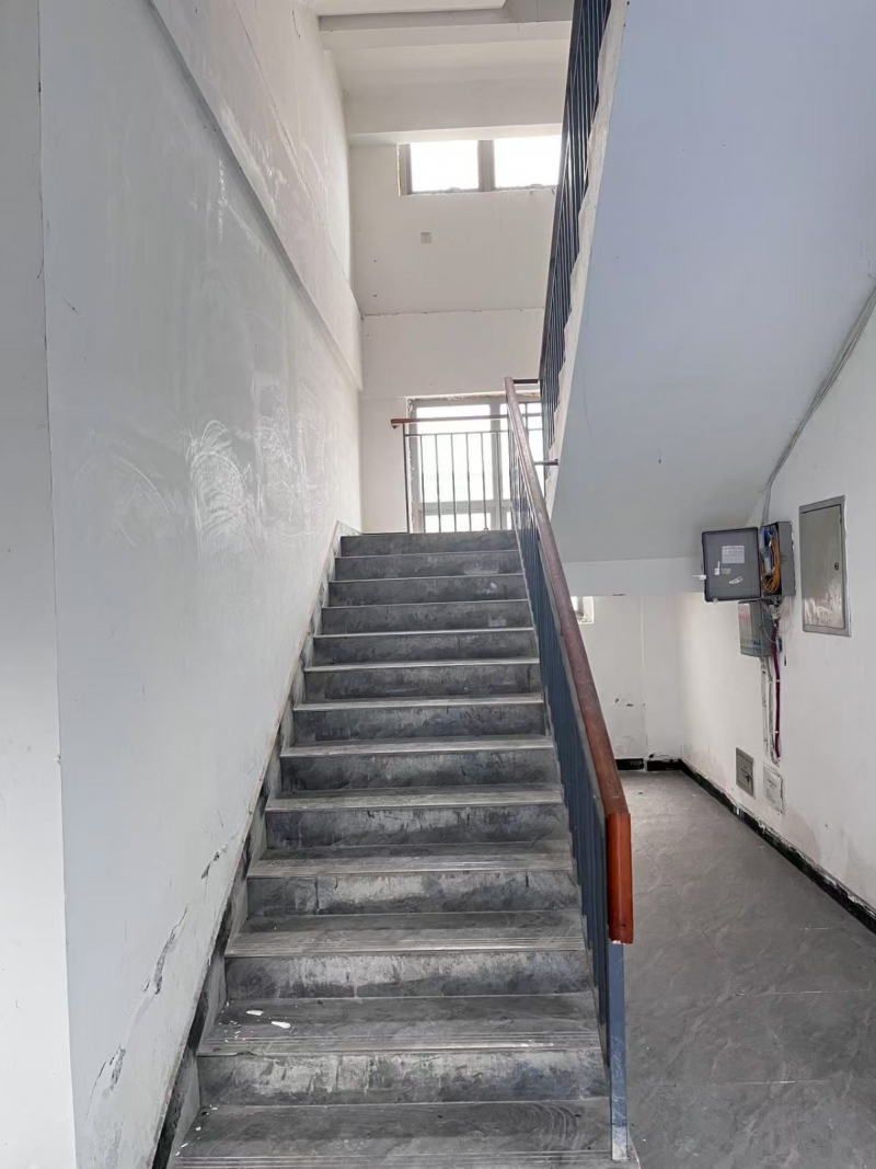 廠房出租(免裝修期,免租期)獨門獨院稀缺廠房