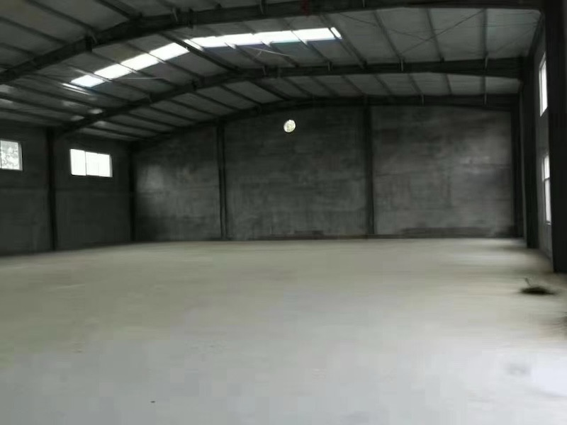 新鄭市新村鎮(zhèn)107國(guó)道旁1400平標(biāo)準(zhǔn)化廠房出租