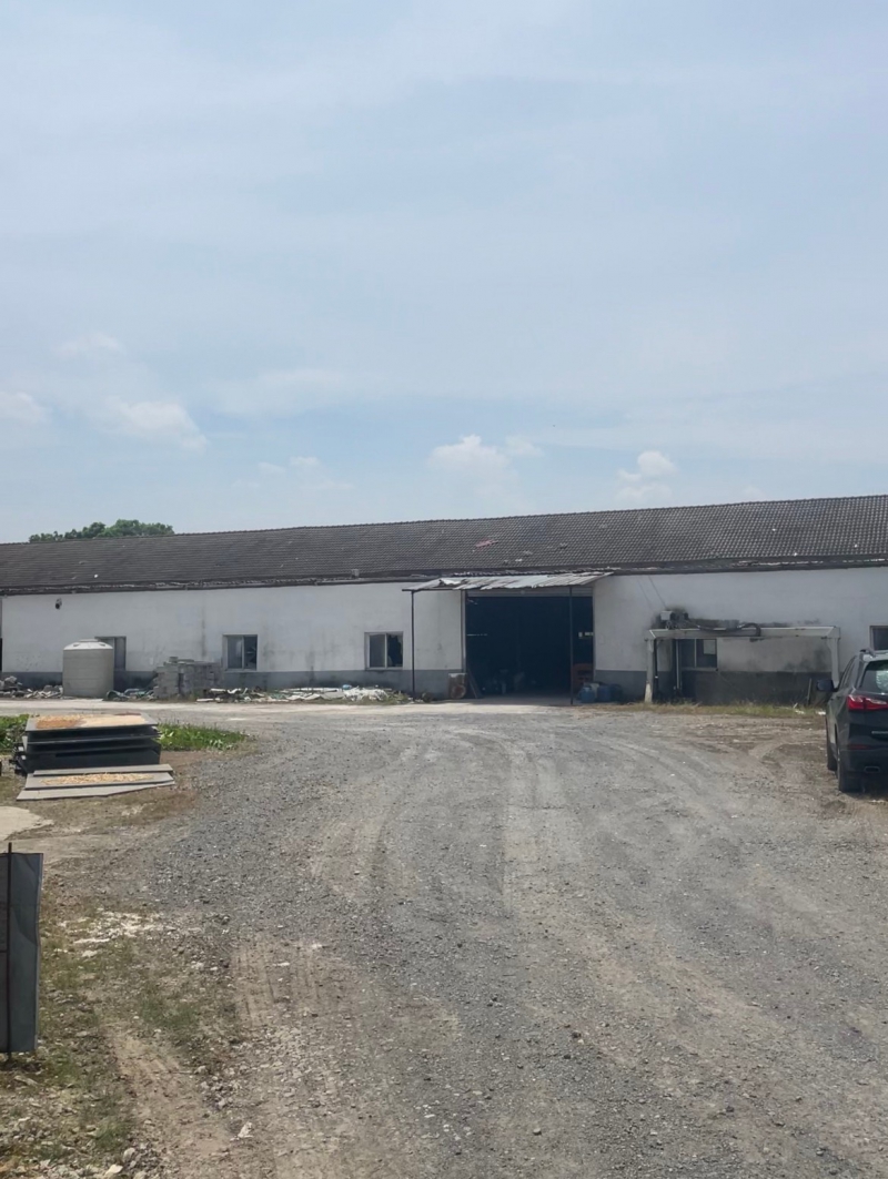 南昌南昌縣 八一鄉蓮謝路2000㎡ 廠房租售層高8米 跨度50米 柱距25米 獨院 可環評 可分租