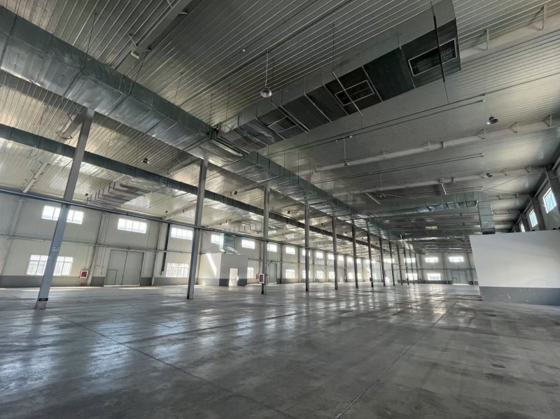 出租園區標準廠房，交通便利，環境優美，可辦公，可代辦手續