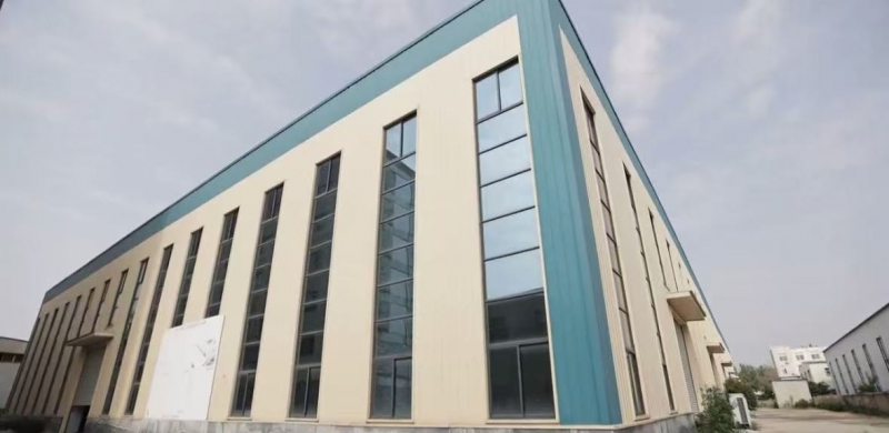 濟(jì)寧市高新區(qū)、濟(jì)鄒路附近13000㎡精裝鋼結(jié)構(gòu)廠房+7層辦公樓租售（創(chuàng)業(yè)人員租賃可免3月房租！！！！