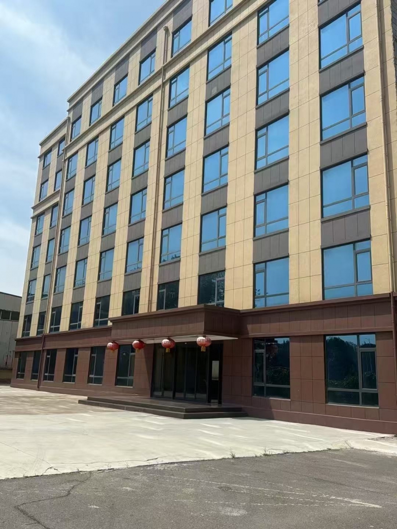 濟(jì)寧市高新區(qū)、濟(jì)鄒路附近13000㎡精裝鋼結(jié)構(gòu)廠房+7層辦公樓租售（創(chuàng)業(yè)人員租賃可免3月房租！！！！