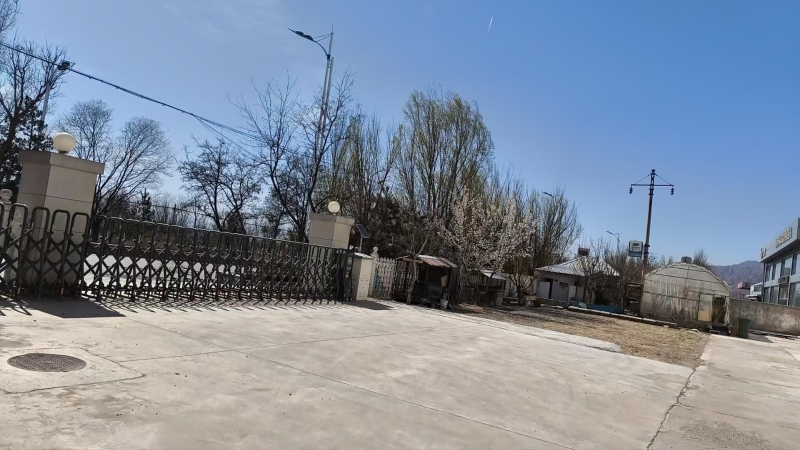 北京西張家口懷來1200和1100平米高頂廠庫房出租