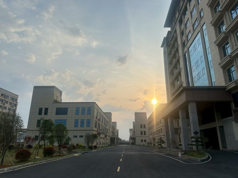 醫藥科技產業園區5萬㎡現代化廠房（辦公樓+宿舍+食堂+廠房+倉庫）可整租、分租，租金5元/㎡/月起