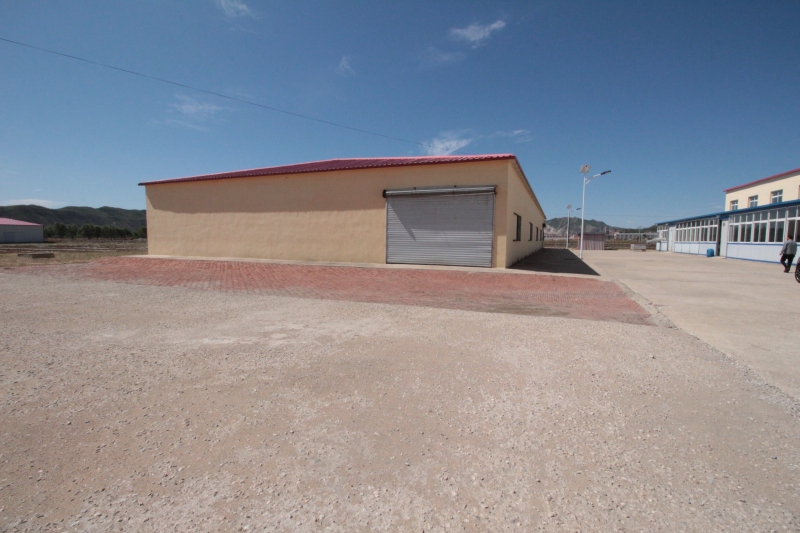 遼寧朝陽21000平廠房場地出租出售，水電齊全，臨近高速口，可多方式參與。